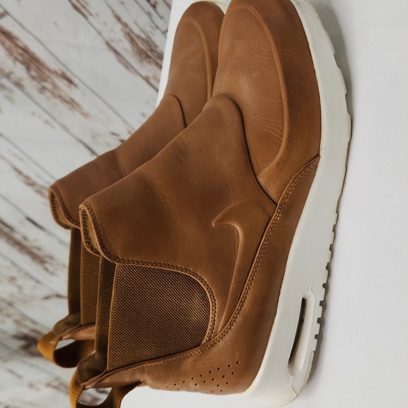 Nike Brown Leather Nike Air Max Thea Mid Shoe - Picture 1 of 7